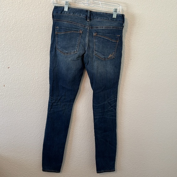 Express Performance Stretch Low Rise Legging - Picture 4 of 6